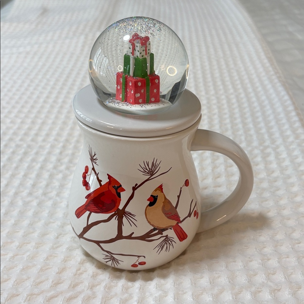 Temp-tations NWOT Birchwood Trees Cardinal Birds 16oz Mug Snow Globe Lid - Picture 2 of 5